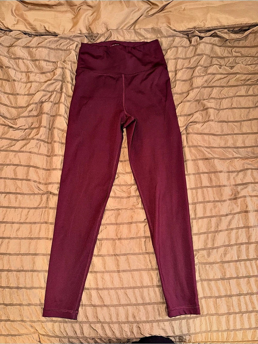 American Eagle The Legging Burgundy Leggings Like New